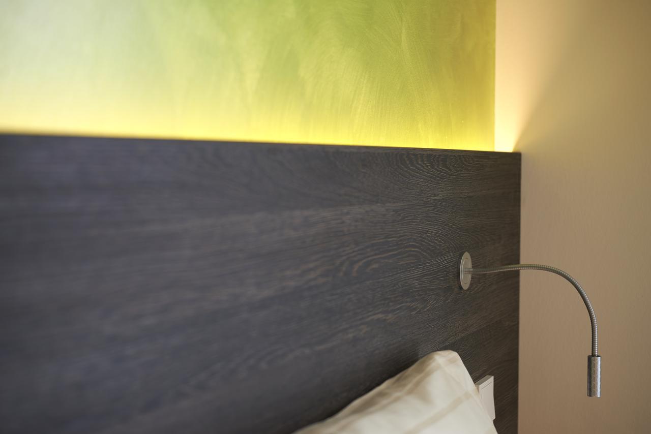 Eee Hotel Traun Exterior foto
